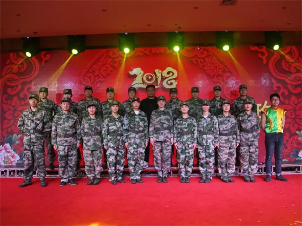 歡歌笑語，辭舊迎新，裕華鋼鐵文工團(tuán)參加市民政系統(tǒng)賀新春聯(lián)歡會
